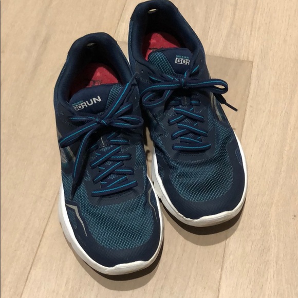 skechers goga run